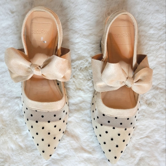 Shoes - 🆕️NK Polka Dot & Bow Shoes  Size-8🆕️